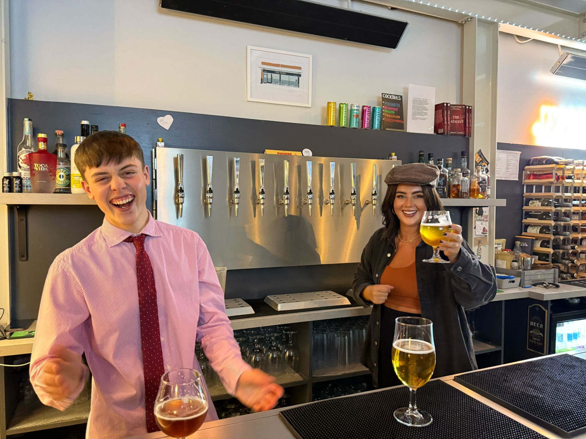 the taps beaconsfield - phobe and sam